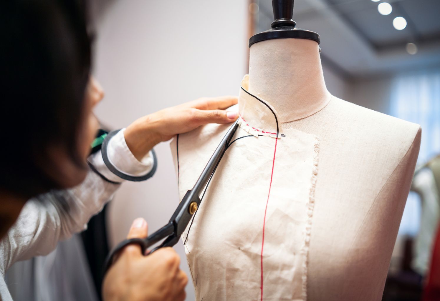 The Evolution of Bespoke Clothing: From Tailored Suits to Smartphone Fitted Bras